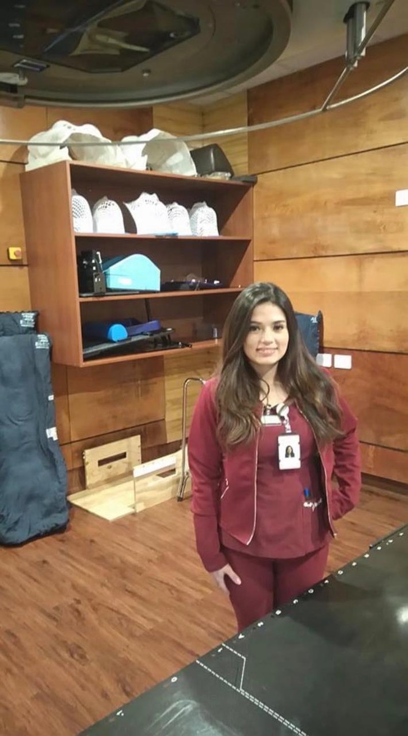 Bárbara Jara Puchi en una sala de radioterapia oncológica